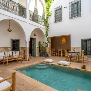 Nafora Riad